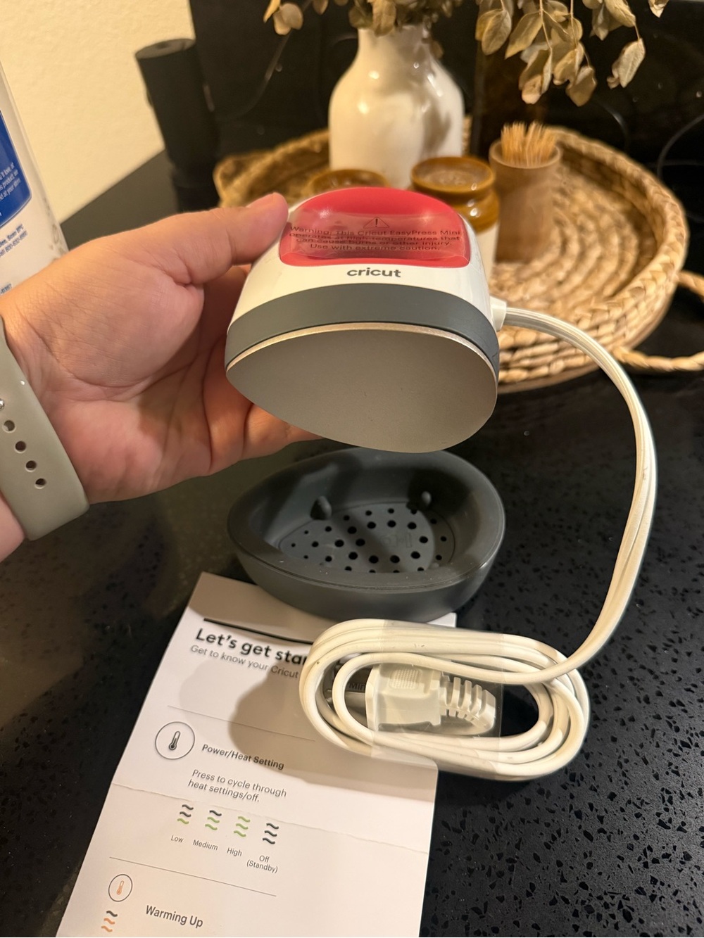 Cricut EasyPress Mini - Picture 2 of 3